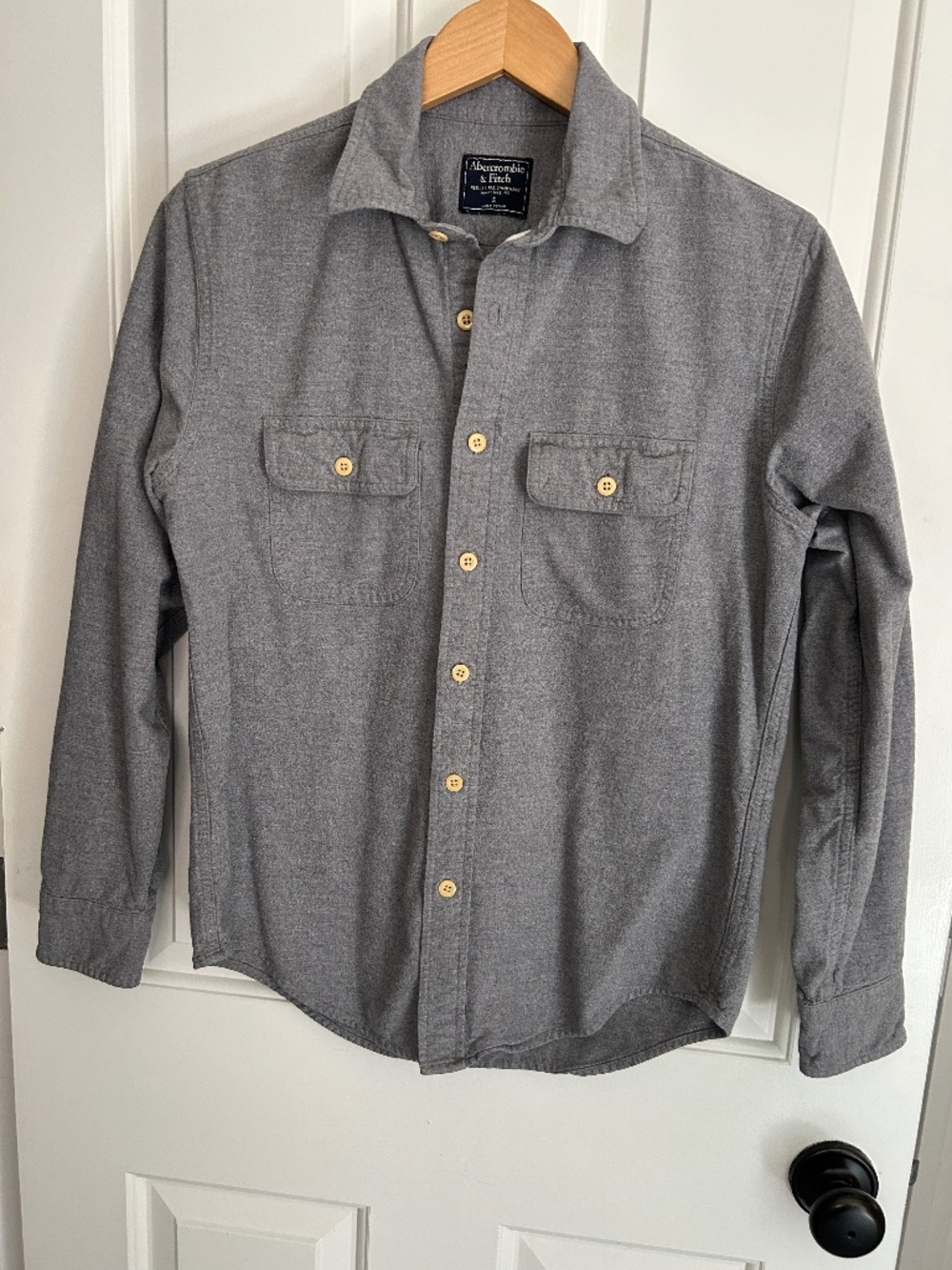 Abercrombie & Fitch Grey Flannel Button Down Shirt - Size Small